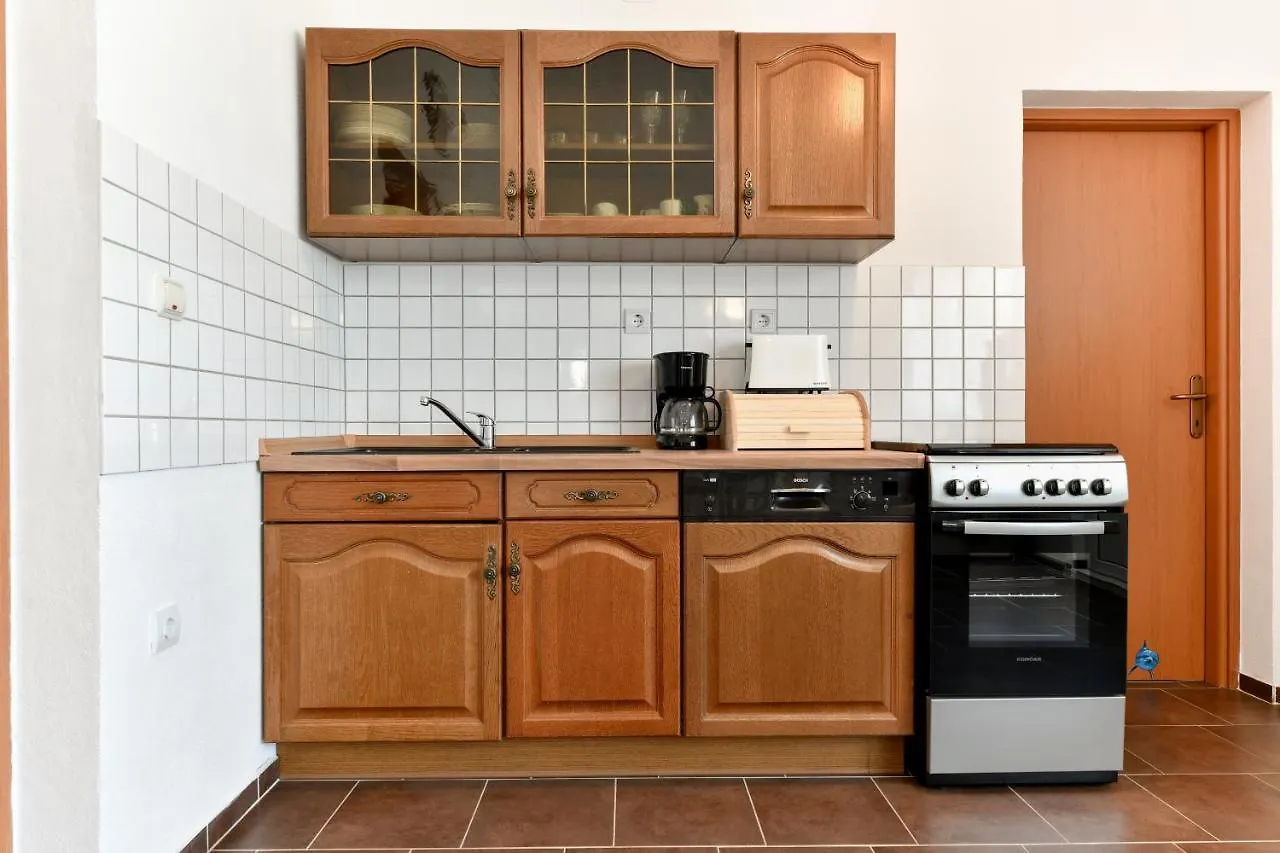 Apartment Jaga Vir 0*,